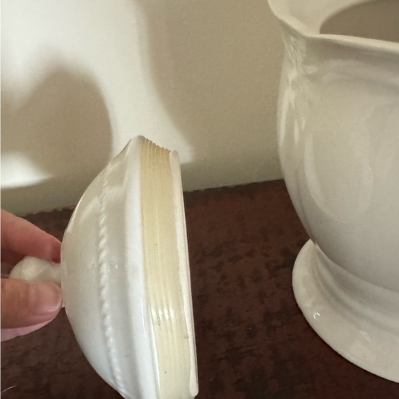 ❌SOLD❌ NWOT, Southern Living “Gallery" Canister/Cookie/Candy Jar - Picture 8 of 9